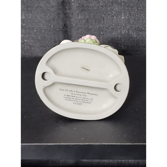 Kim Anderson Pretty As A Picture One Of Lifes Sweetest Moments 4.5” Figurine - Picture 3 of 3